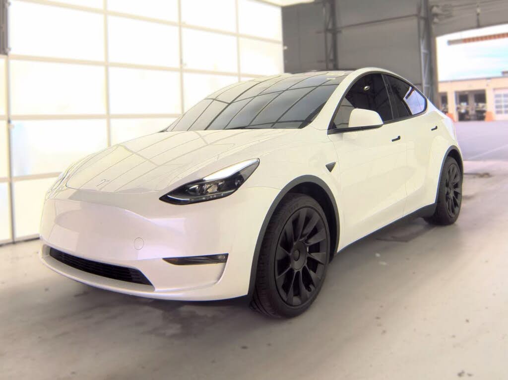 2024 Tesla Model Y Long Range