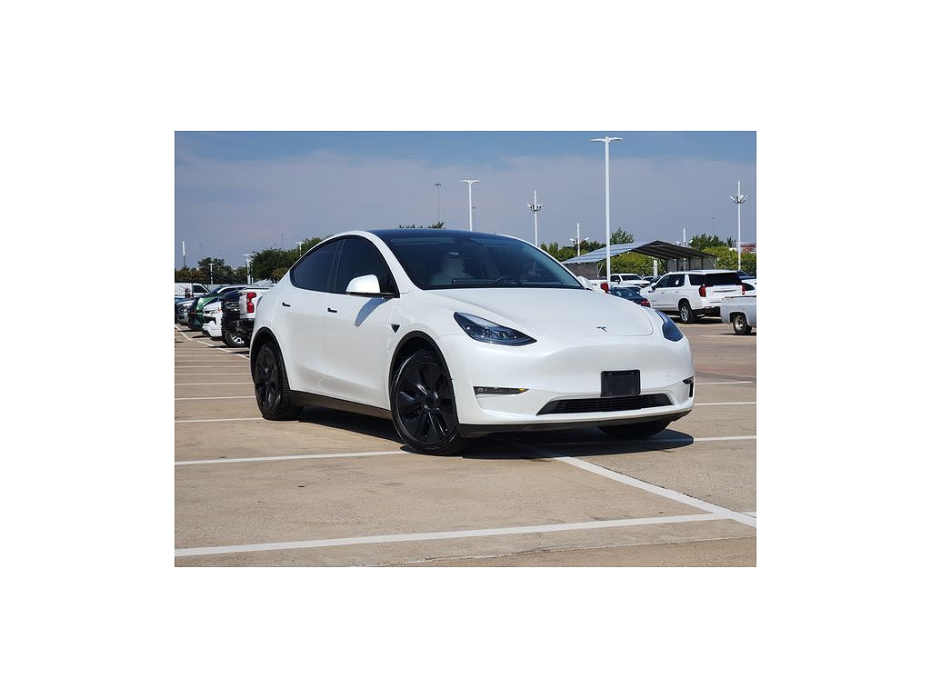 2025 Tesla Model Y Long Range