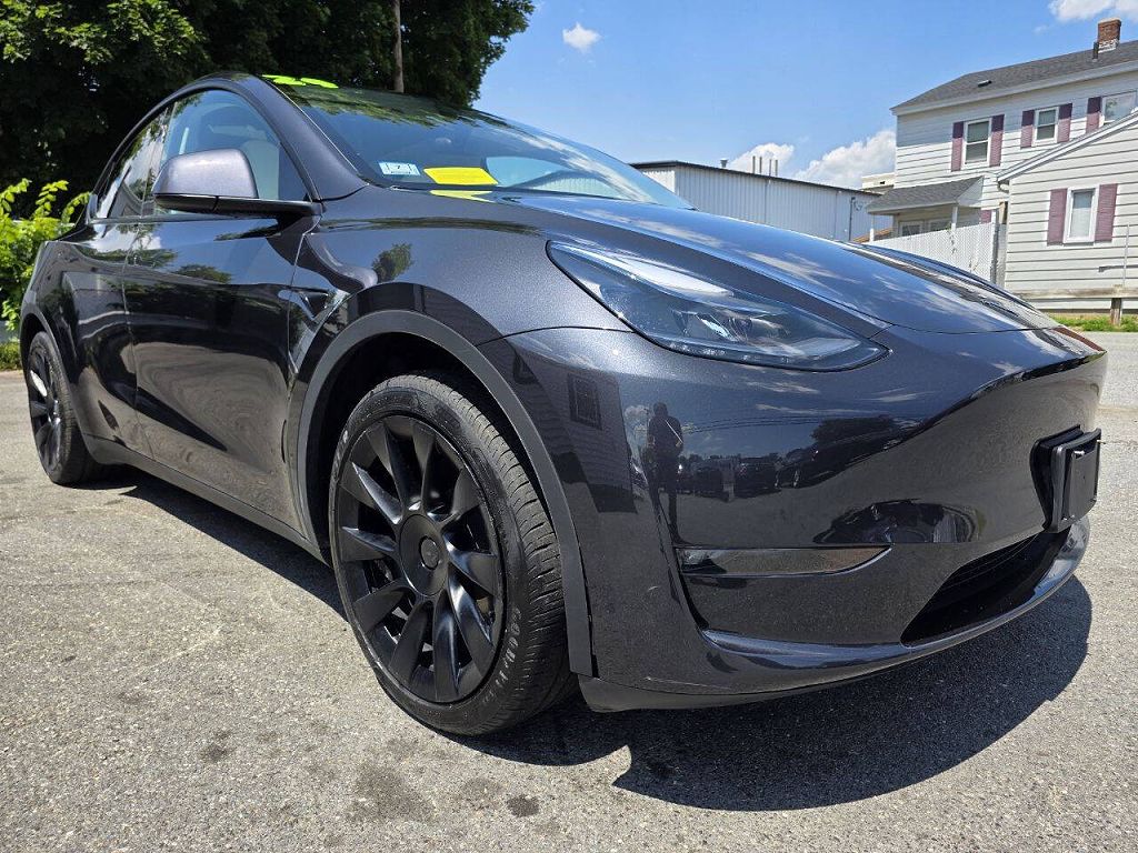 2024 Tesla Model Y Long Range