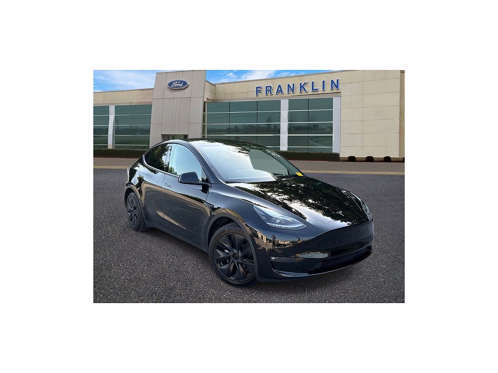 2024 Tesla Model Y Long Range