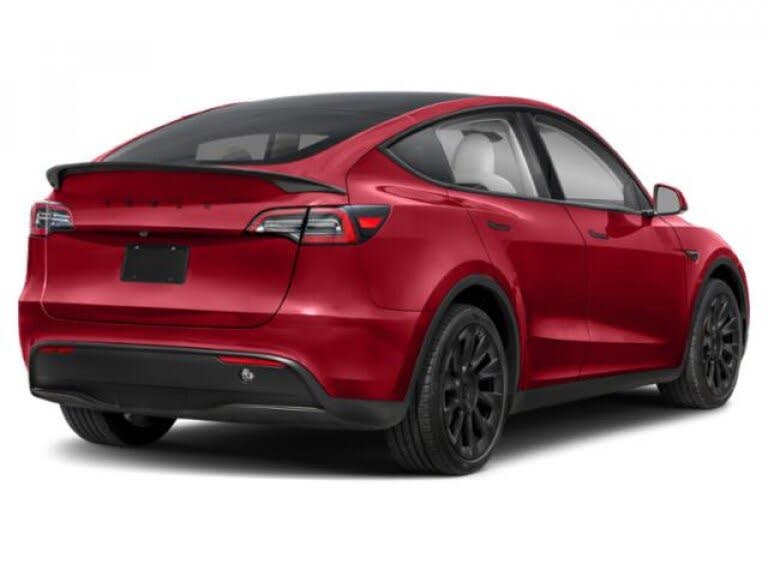 2024 Tesla Model Y photo 2