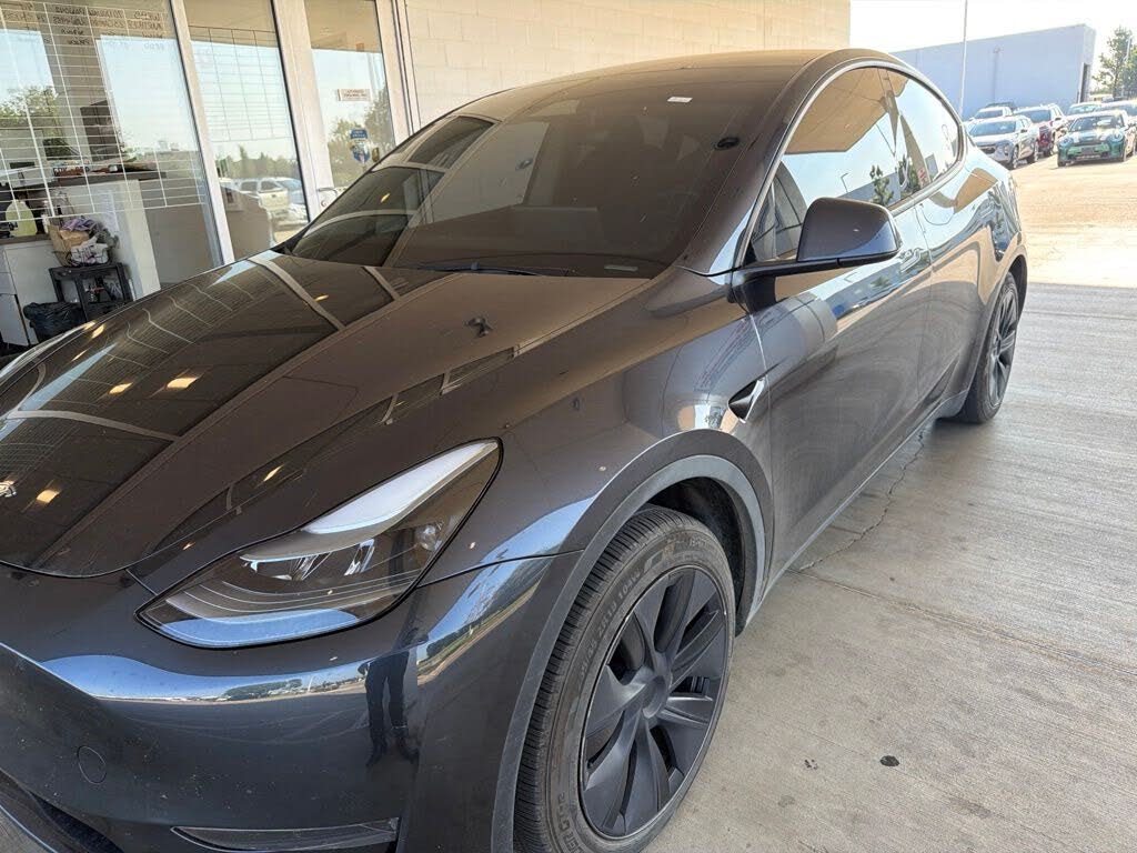 2025 Tesla Model Y Long Range