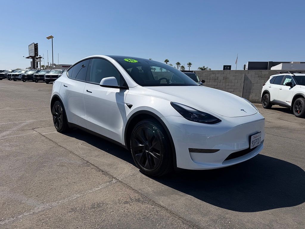 2025 Tesla Model Y Long Range