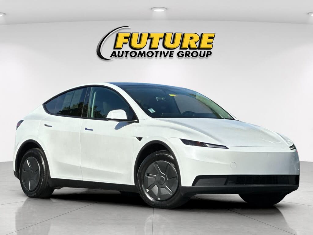 2026 Tesla Model Y photo 1