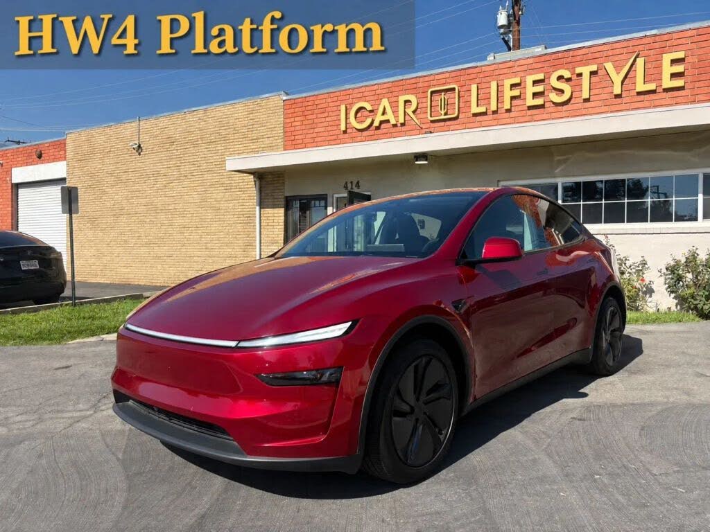2026 Tesla Model Y photo 1