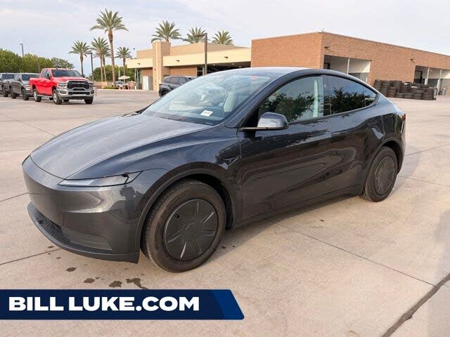2026 Tesla Model Y photo 1