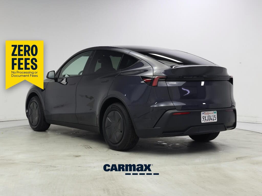 2026 Tesla Model Y photo 1