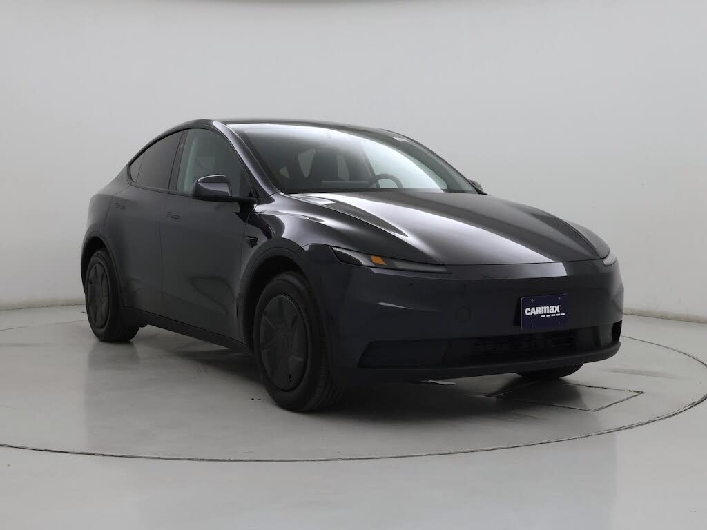 2026 Tesla Model Y Standard