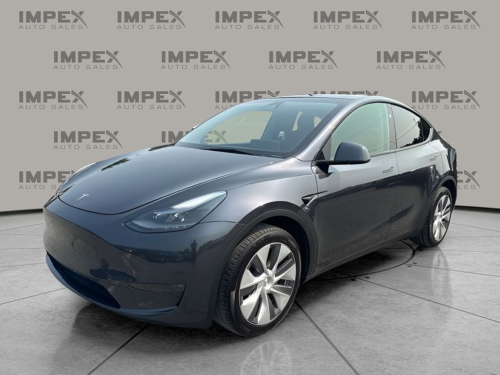 2024 Tesla Model Y Long Range
