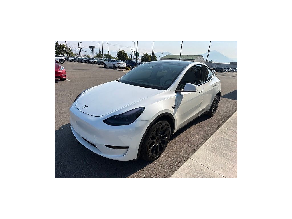 2024 Tesla Model Y Long Range