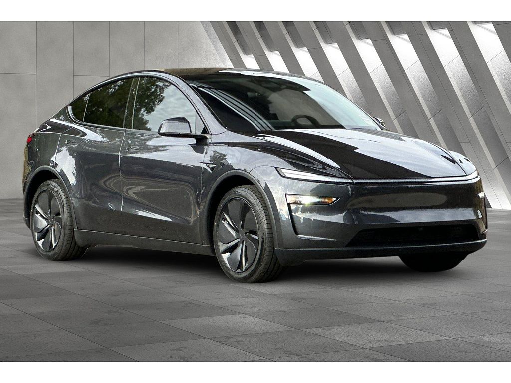 2026 Tesla Model Y photo 1