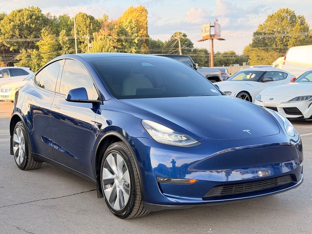 2023 Tesla Model Y Long Range