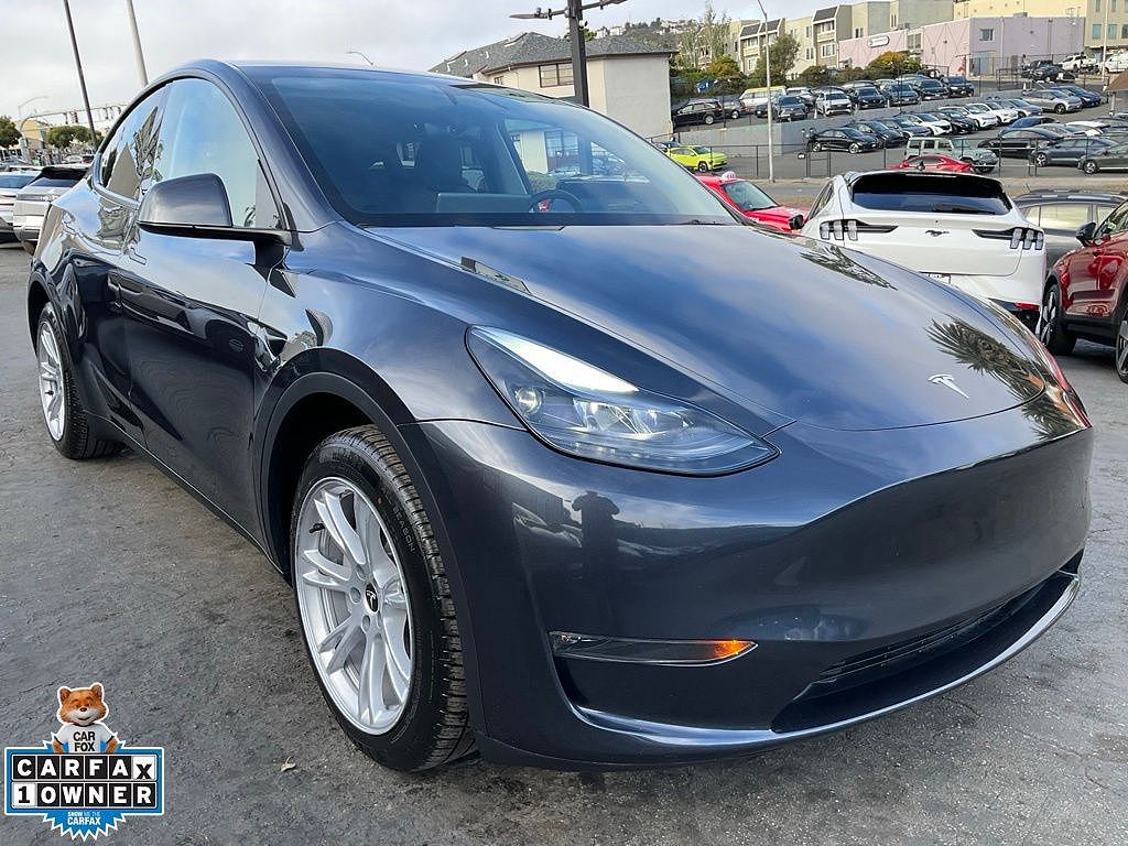 2024 Tesla Model Y Long Range