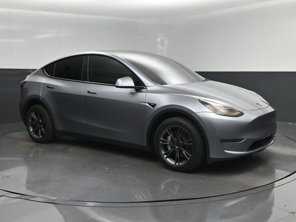 2024 Tesla Model Y Long Range