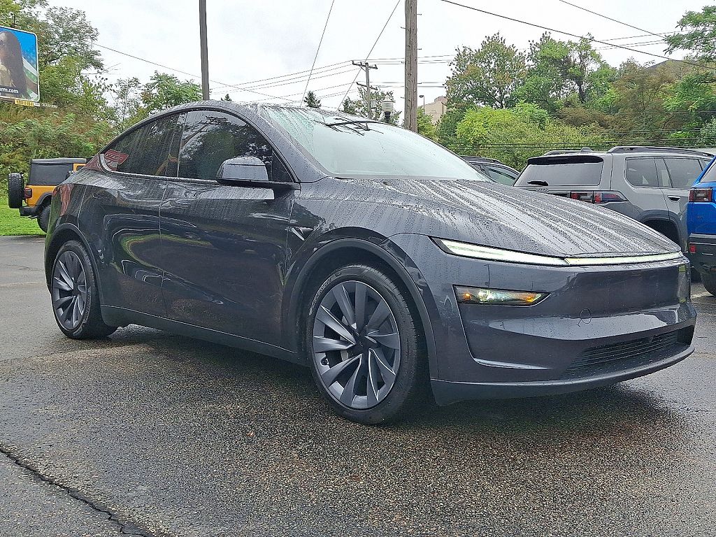 2026 Tesla Model Y Premium