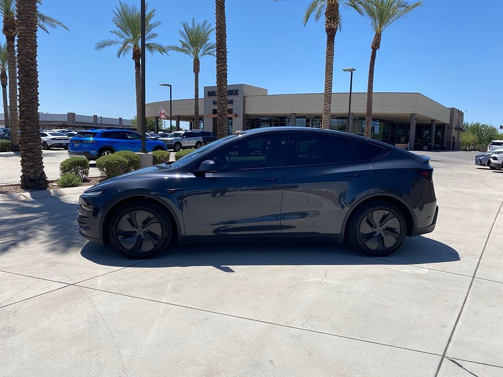 2026 Tesla Model Y Premium