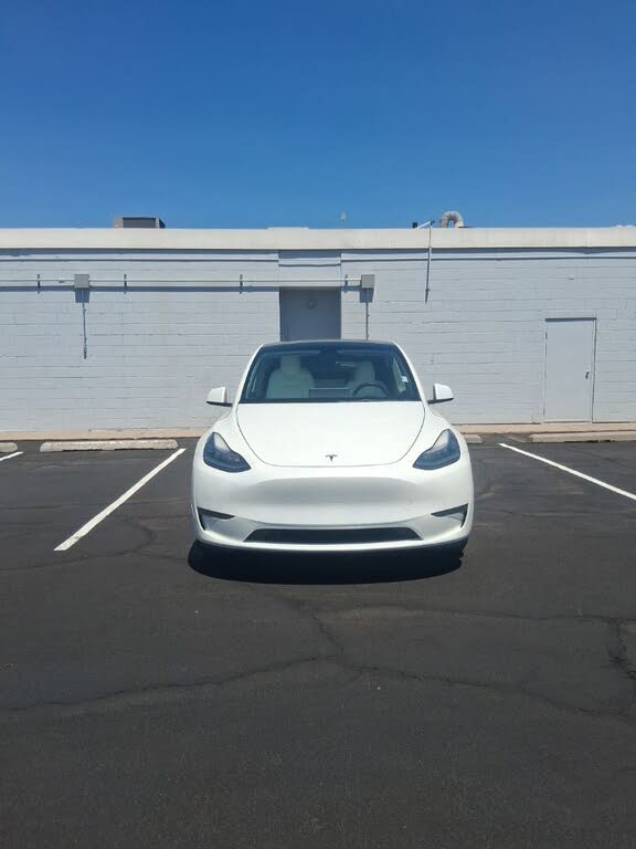 2023 Tesla Model Y Long Range