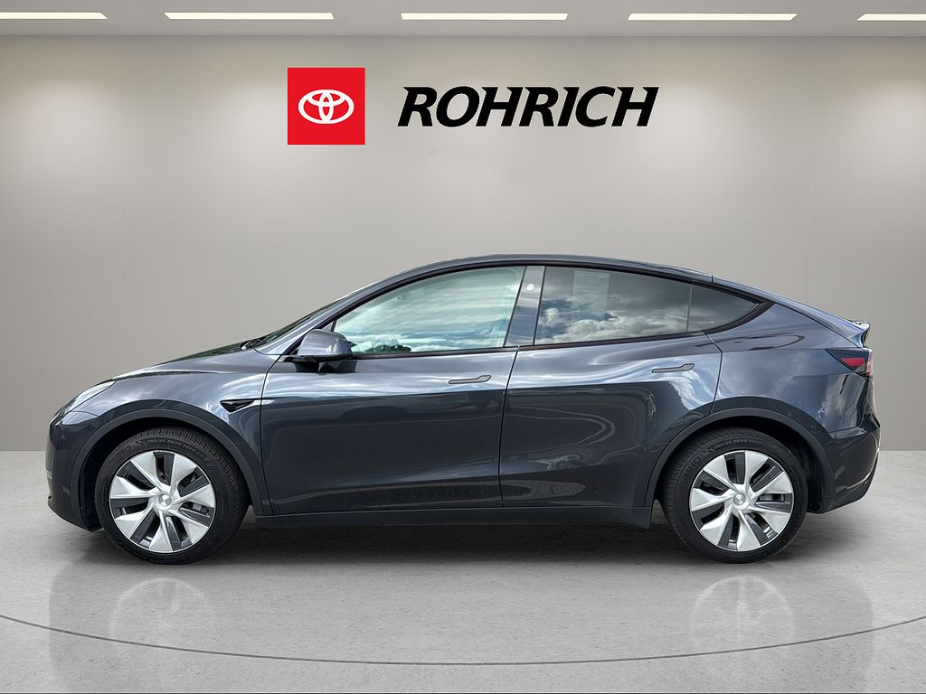 2024 Tesla Model Y Long Range