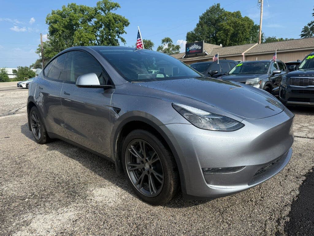 2024 Tesla Model Y Long Range