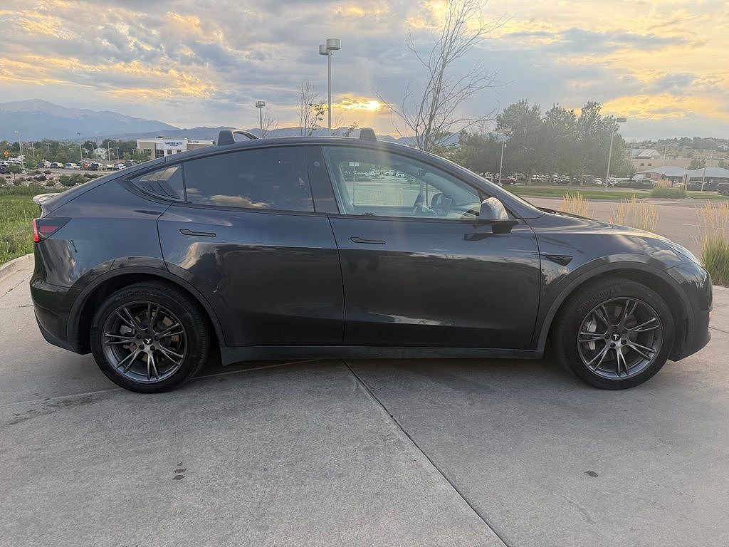 2025 Tesla Model Y Long Range