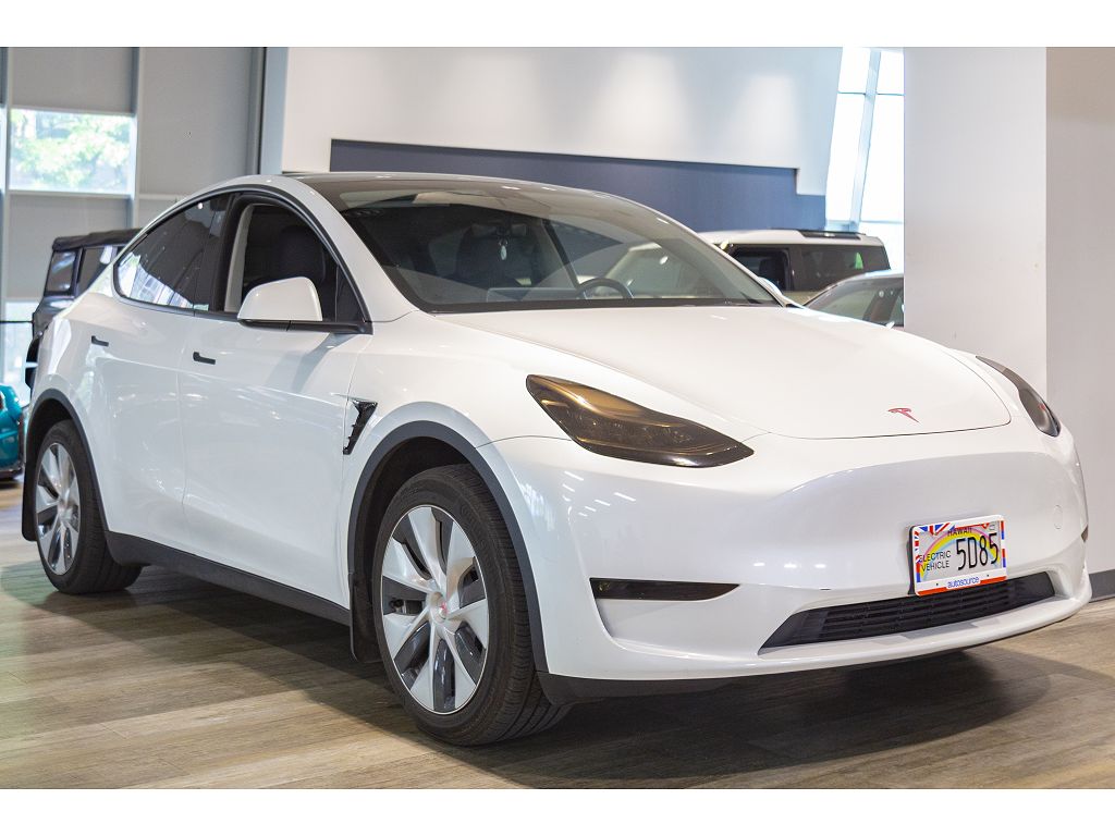 2023 Tesla Model Y Long Range