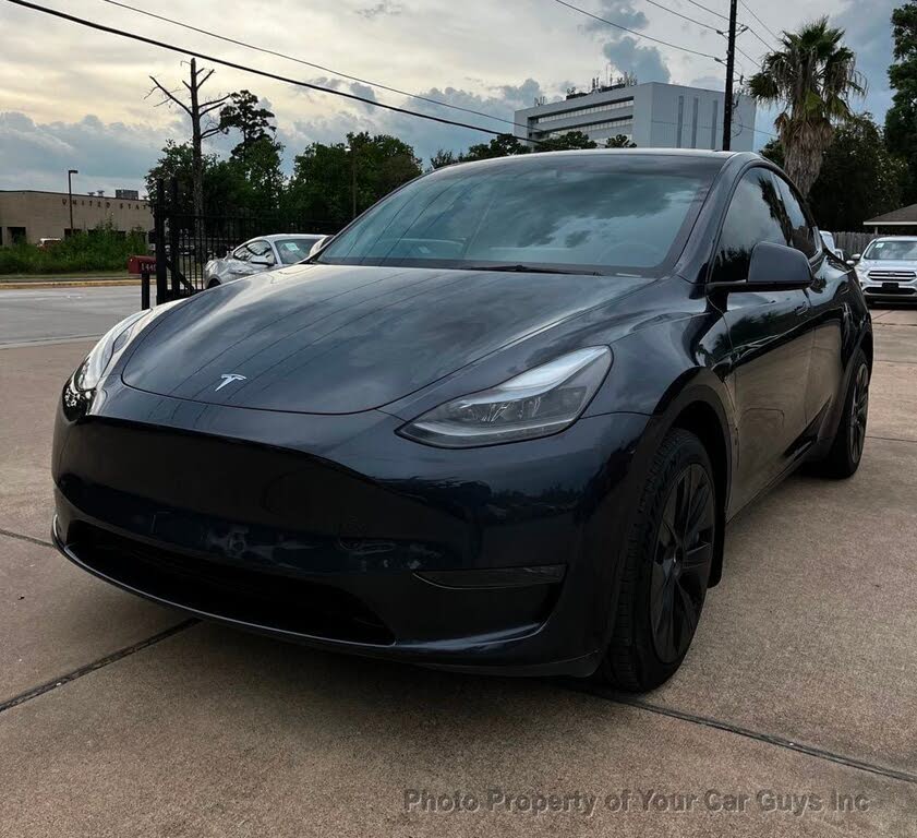 2024 Tesla Model Y Long Range