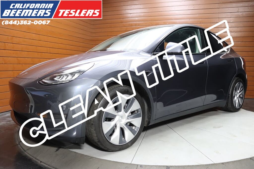 2023 Tesla Model Y photo 1