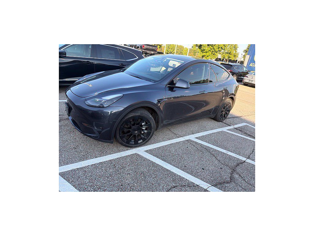 2024 Tesla Model Y Long Range