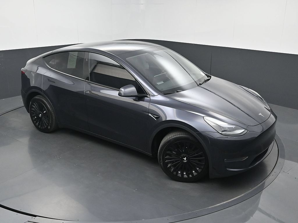 2024 Tesla Model Y Long Range