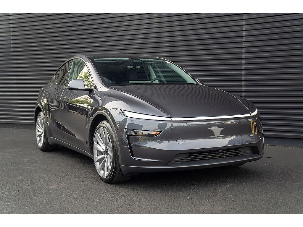 2026 Tesla Model Y Premium