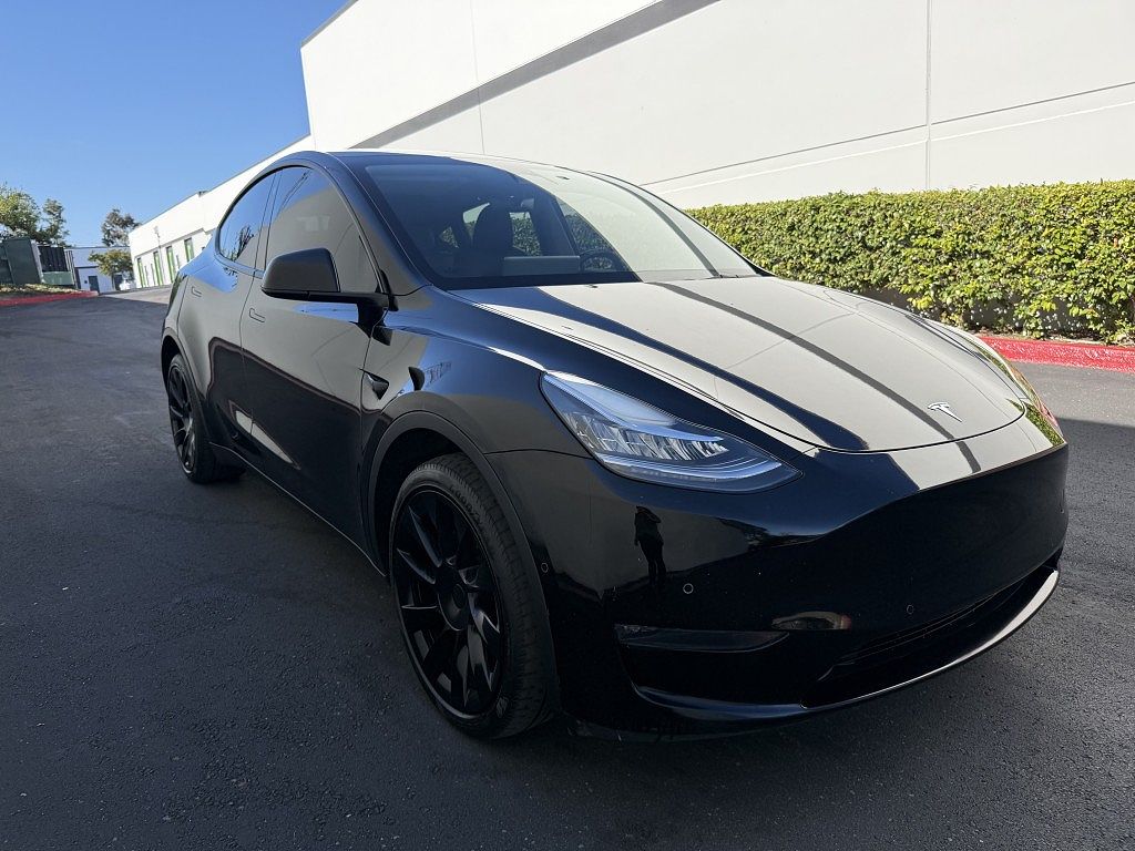 2022 Tesla Model Y photo 1