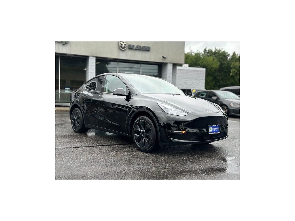 2025 Tesla Model Y Long Range