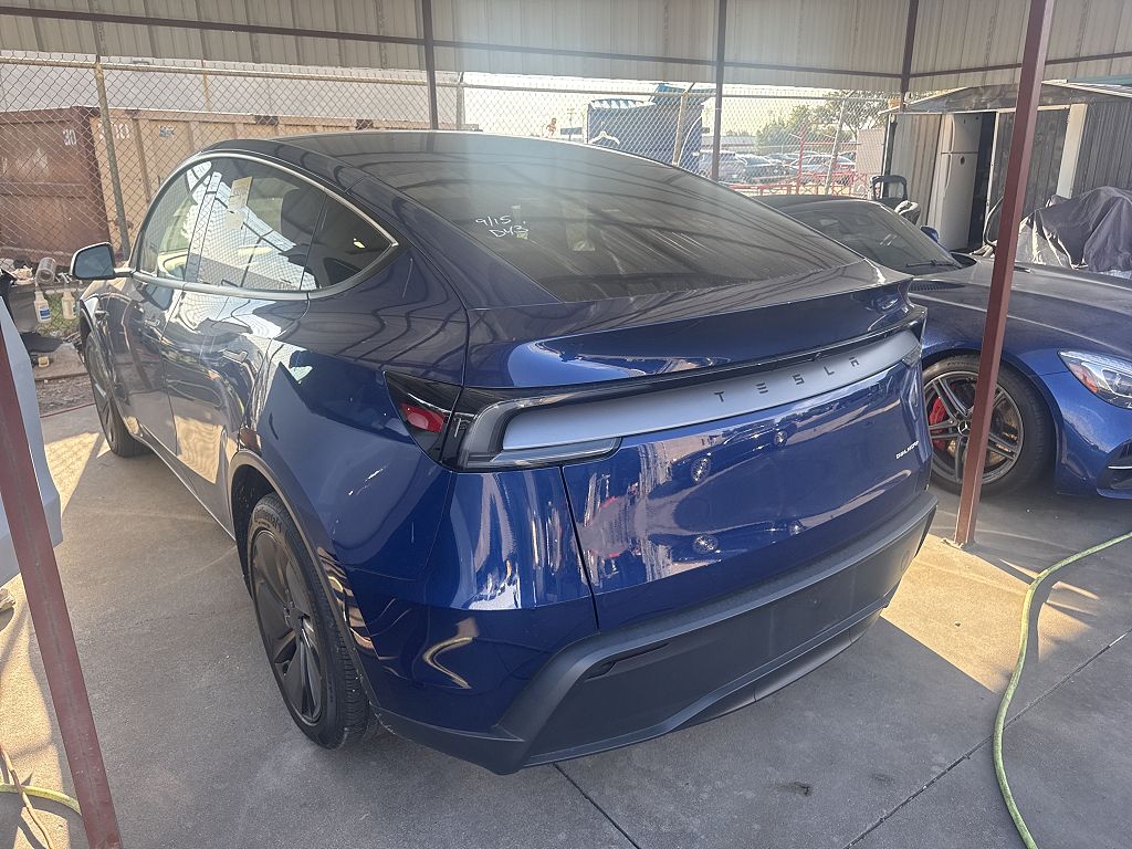 2026 Tesla Model Y Premium