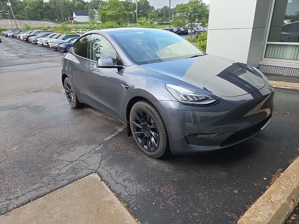 2022 Tesla Model Y Long Range