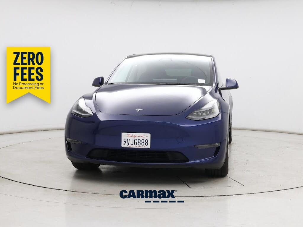 2023 Tesla Model Y photo 1