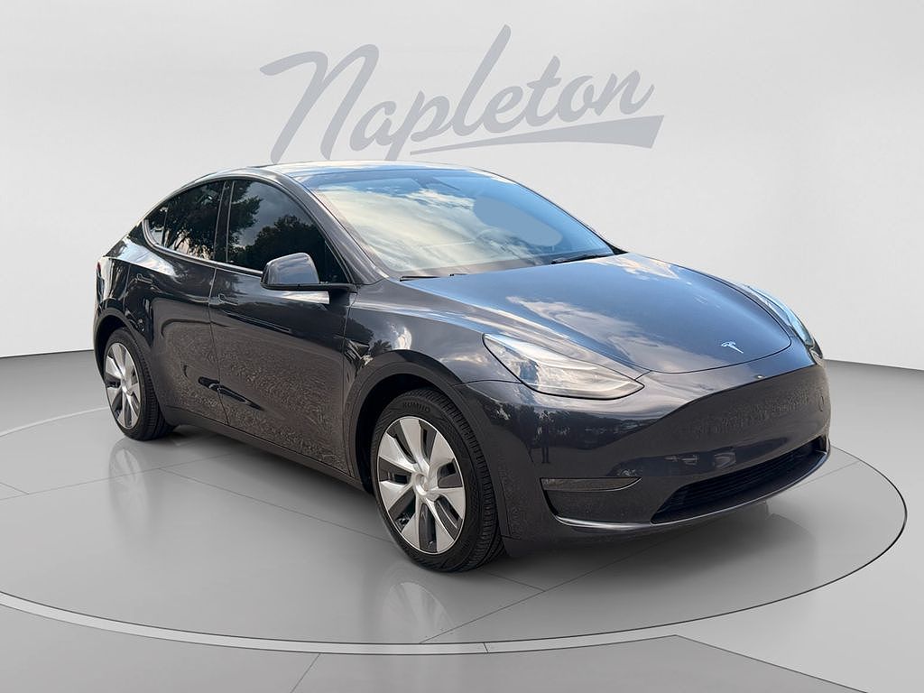 2024 Tesla Model Y Long Range