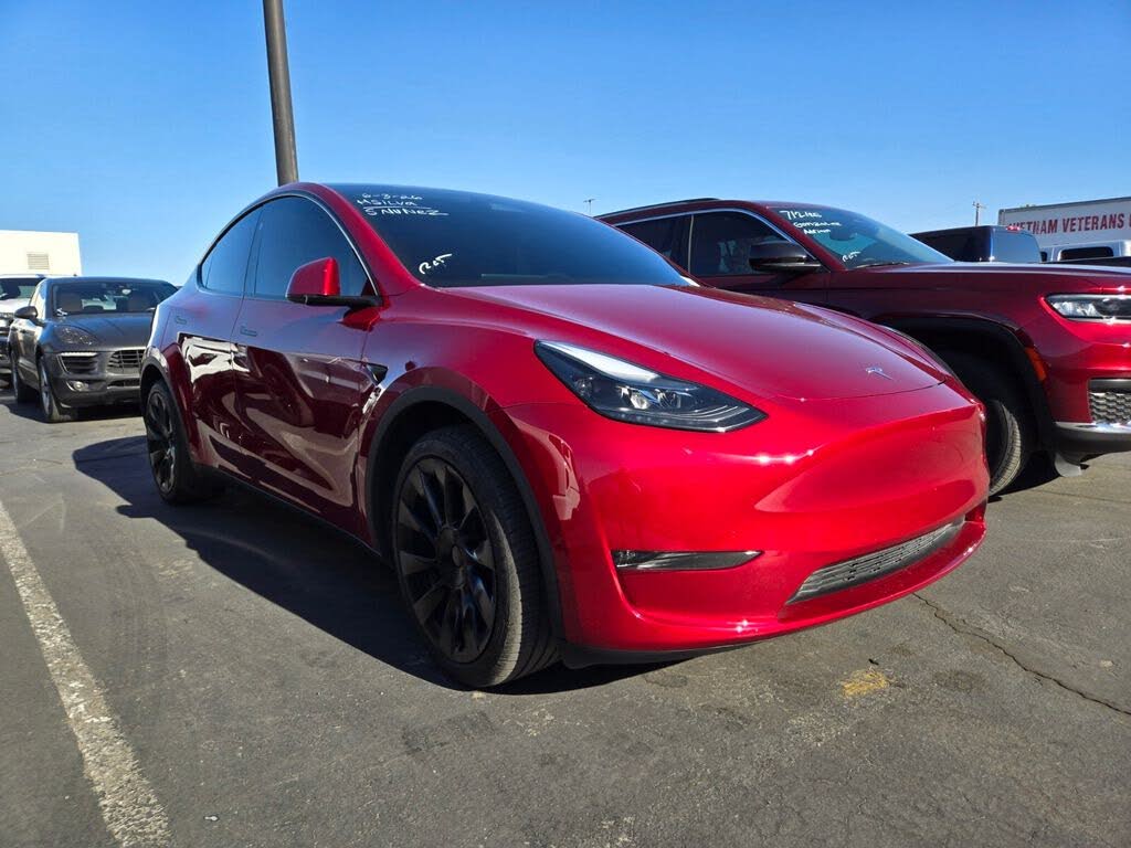 2024 Tesla Model Y Long Range