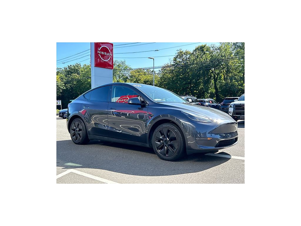 2025 Tesla Model Y Long Range