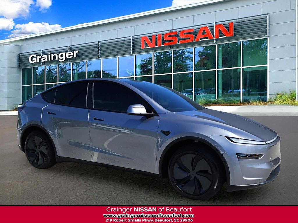 2026 Tesla Model Y Premium
