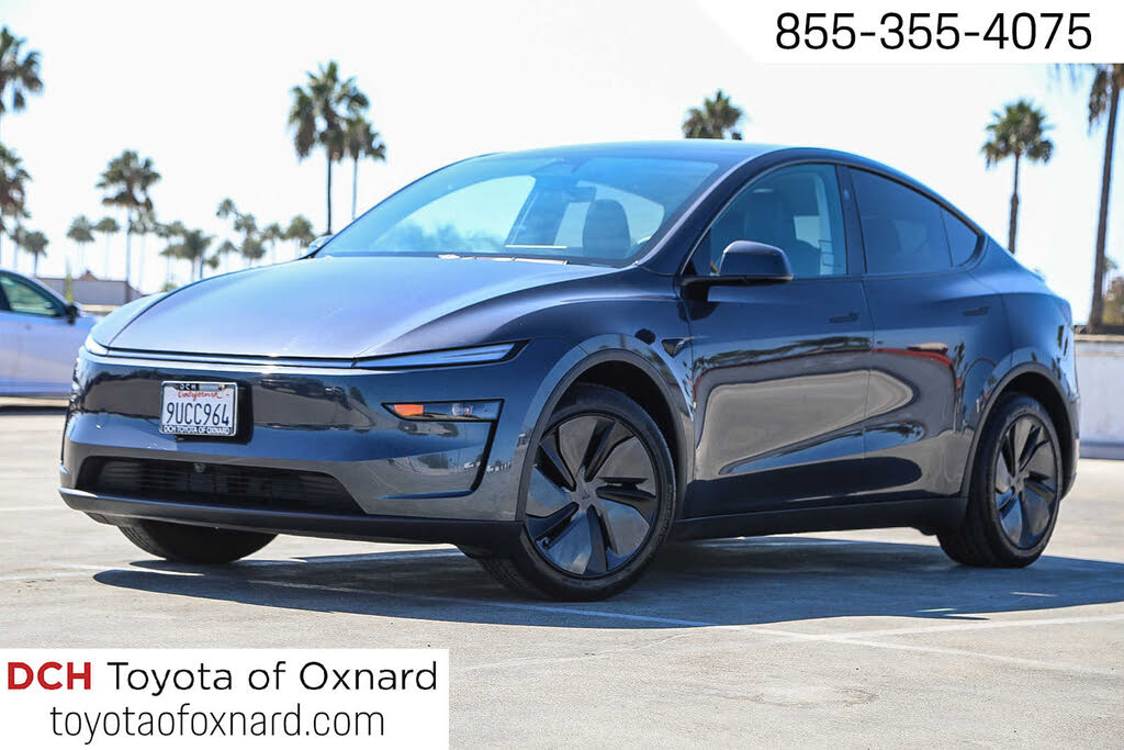 2026 Tesla Model Y photo 1