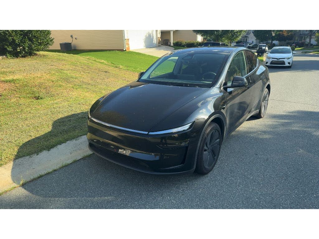 2026 Tesla Model Y Premium