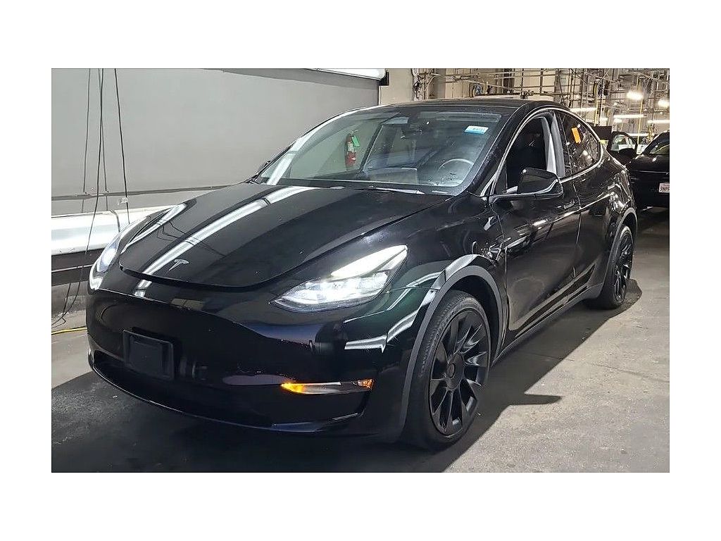 2023 Tesla Model Y Long Range
