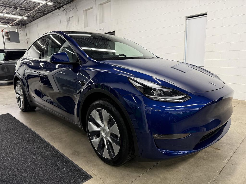 2024 Tesla Model Y Long Range