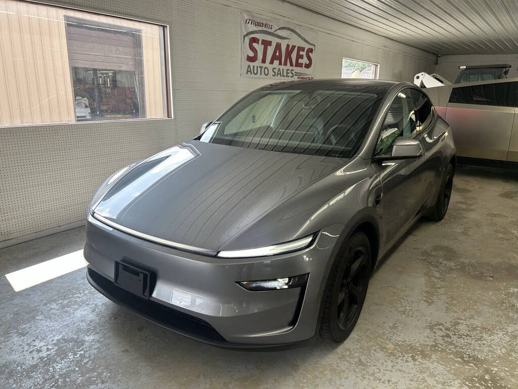 2026 Tesla Model Y Premium