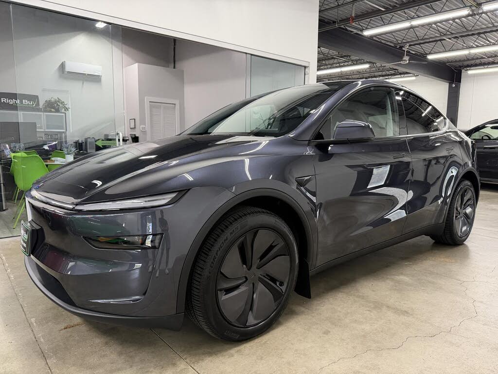 2026 Tesla Model Y Premium