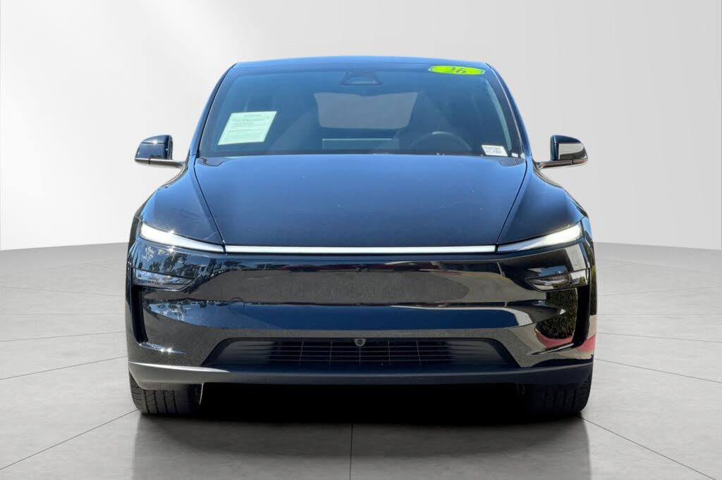 2026 Tesla Model Y photo 1