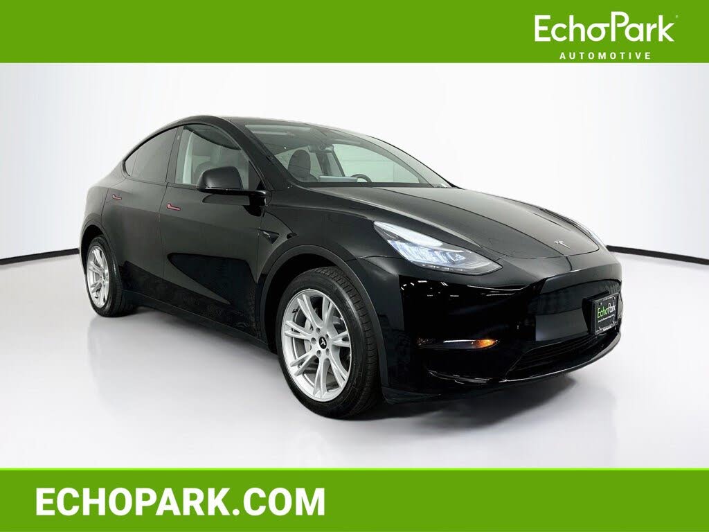 2023 Tesla Model Y photo 1