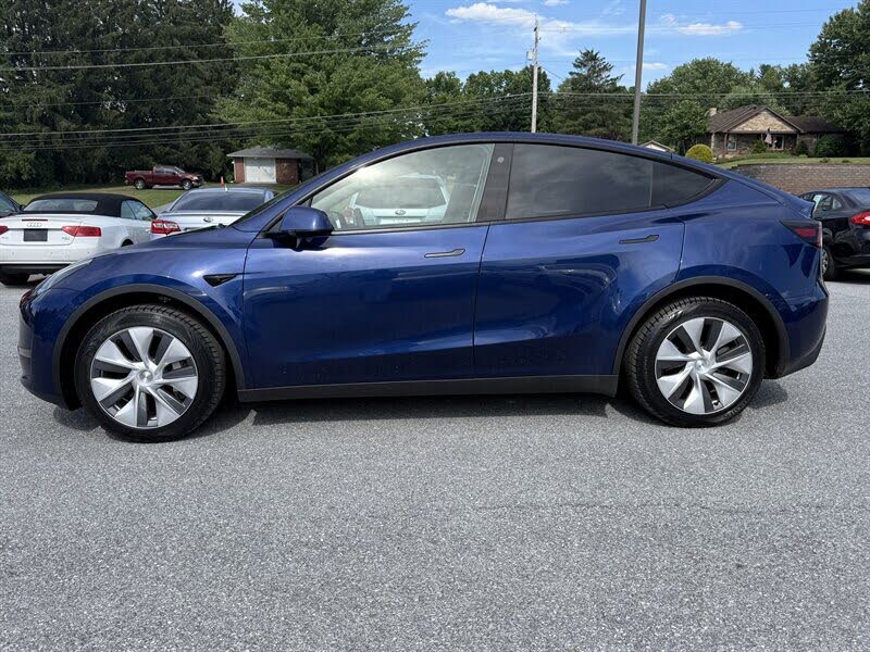 2023 Tesla Model Y Long Range