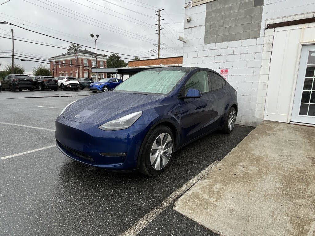 2023 Tesla Model Y Long Range