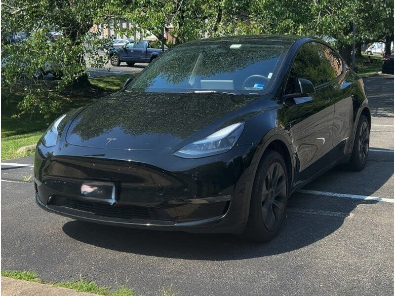 2025 Tesla Model Y Long Range